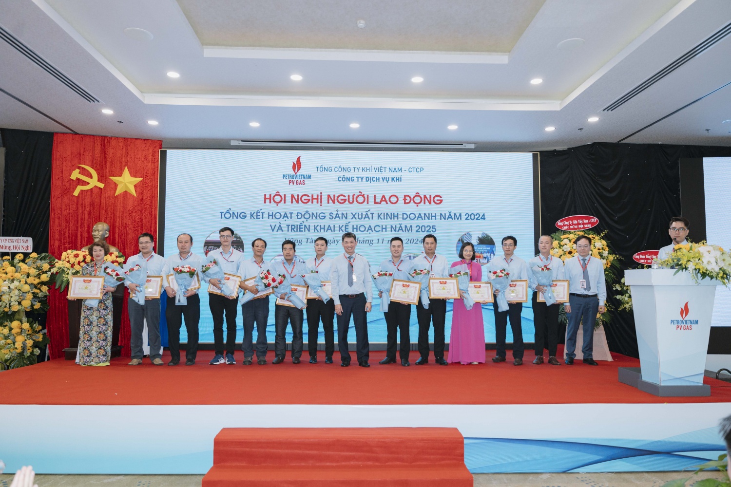 Các tập thể, cá nhân xuất sắc của PV GAS SERVICES năm 2024 Các tập thể, cá nhân xuất sắc của PV GAS SERVICES năm 2024