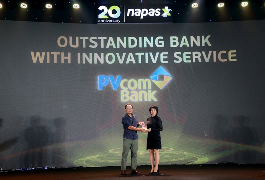 PVcomBank nhận hai giải thưởng tại Hội nghị Tổ chức thành viên NAPAS 2024 PVcomBank nhận hai giải thưởng tại Hội nghị Tổ chức thành viên NAPAS 2024