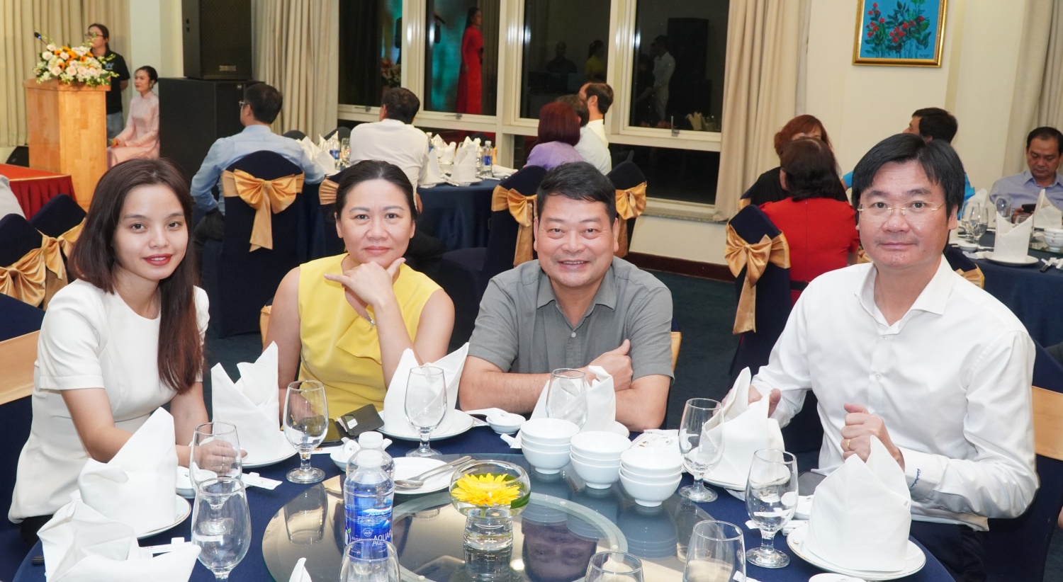 Kỷ niệm 33 năm Ngày thành lập CĐ DKVN: Cuộc gặp mặt xúc động và ý nghĩa của các thế hệ cán bộ công đoàn Kỷ niệm 33 năm Ngày thành lập CĐ DKVN: Cuộc gặp mặt xúc động và ý nghĩa của các thế hệ cán bộ công đoàn