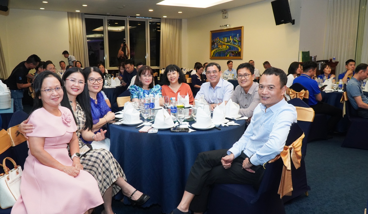 Kỷ niệm 33 năm Ngày thành lập CĐ DKVN: Cuộc gặp mặt xúc động và ý nghĩa của các thế hệ cán bộ công đoàn Kỷ niệm 33 năm Ngày thành lập CĐ DKVN: Cuộc gặp mặt xúc động và ý nghĩa của các thế hệ cán bộ công đoàn