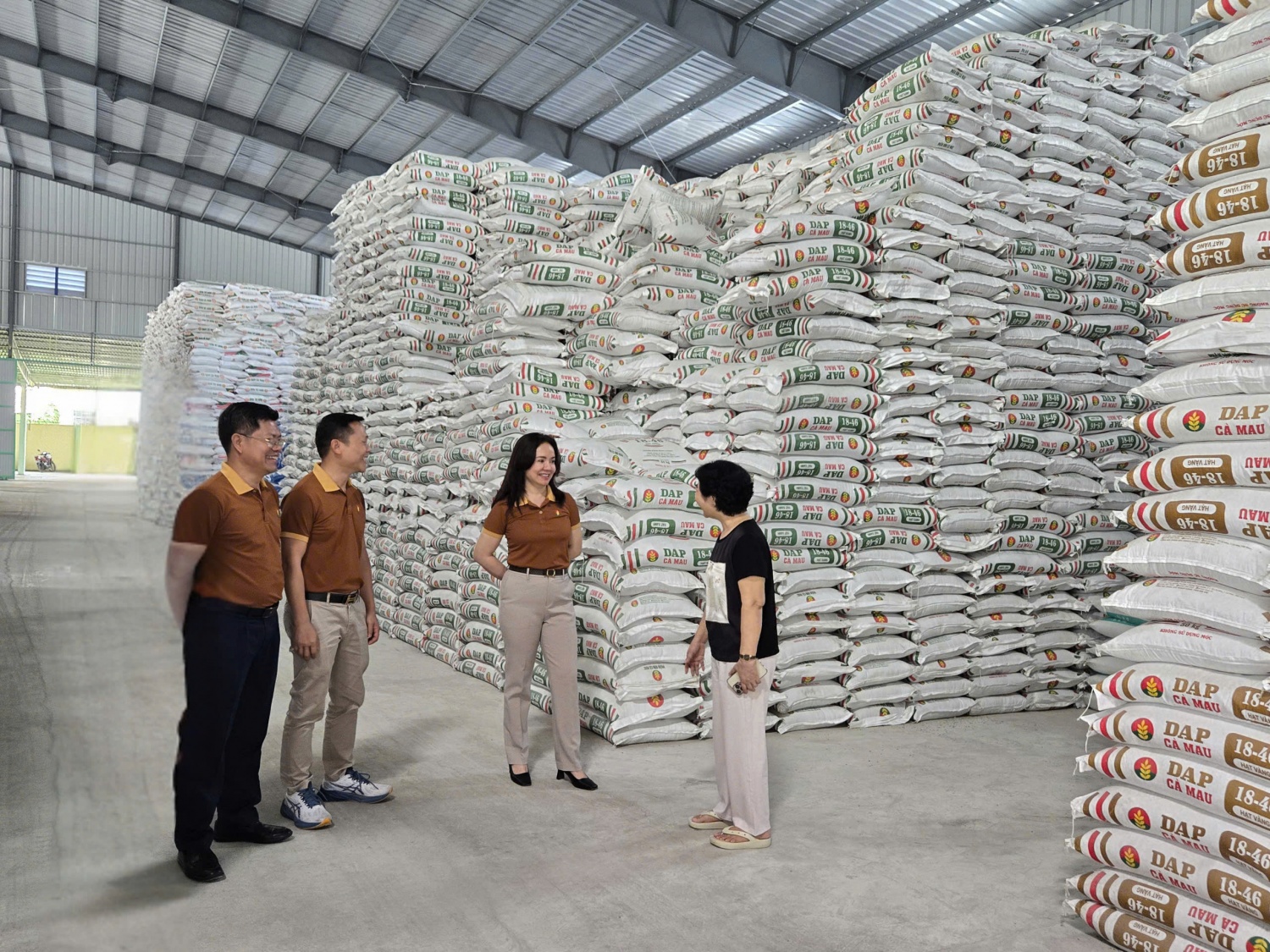 PVCFC nhanh chóng giải quyết, tháo gỡ khó khăn cùng các nhà phân phối PVCFC nhanh chóng giải quyết, tháo gỡ khó khăn cùng các nhà phân phối