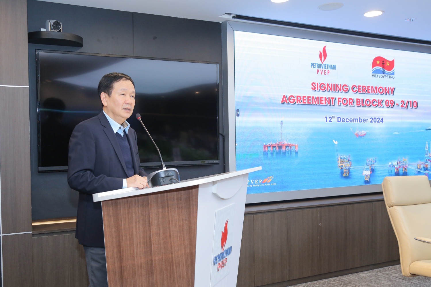PVEP và Vietsovpetro ký kết thỏa thuận FOA Lô 09-2/10 PVEP và Vietsovpetro ký kết thỏa thuận FOA Lô 09-2/10