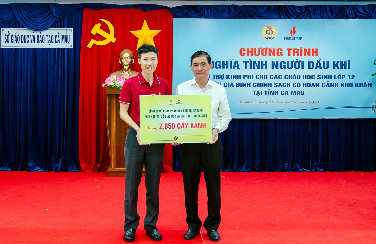 PVCFC đồng hành, hỗ trợ tỉnh Cà Mau phát triển bền vững Phân bón Cà Mau đồng hành, hỗ trợ tỉnh Cà Mau phát triển bền vững 1