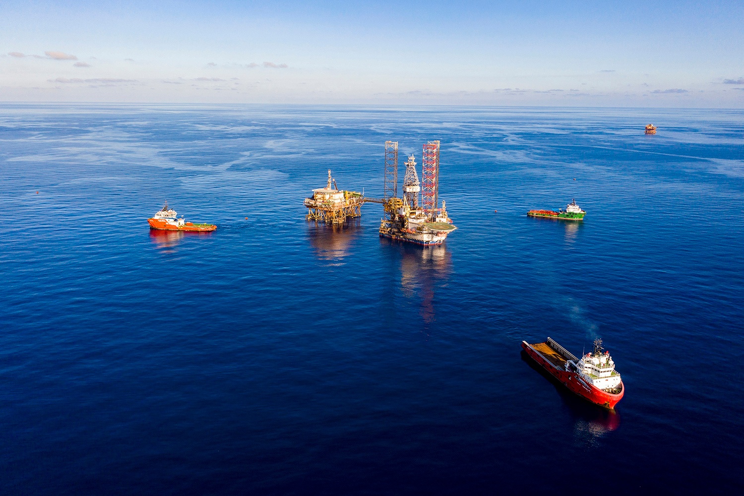 Đoàn kết, thống nhất đưa Petrovietnam phát triển bền vững,
