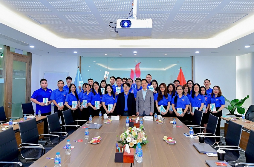 Chi đoàn PQPOC: Trí tuệ, bản lĩnh, tự tin trở thành thế hệ kế cận của “những người đi tìm lửa” Chi đoàn PQPOC: Trí tuệ, bản lĩnh, tự tin trở thành thế hệ kế cận của “những người đi tìm lửa”