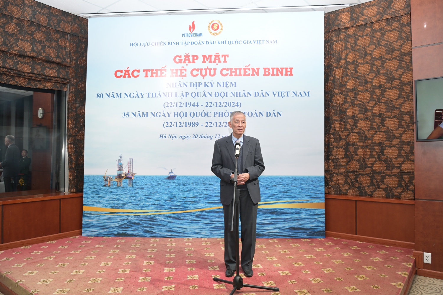Hội CCB Tập đoàn Dầu khí Việt Nam gặp mặt, giao lưu các thế hệ cựu chiến binh Hội CCB Tập đoàn Dầu khí Việt Nam gặp mặt, giao lưu các thế hệ cựu chiến binh
