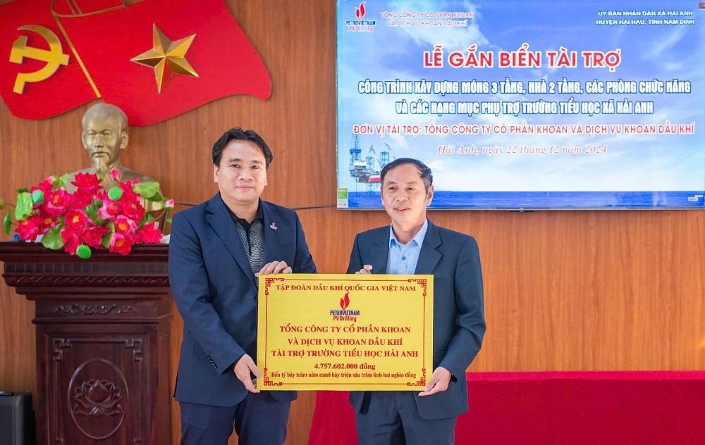 PV Drilling gắn biển tài trợ công trình Trường Tiểu học Hải Anh, Hải Hậu, Nam Định PV Drilling gắn biển tài trợ công trình Trường Tiểu học Hải Anh, Hải Hậu, Nam Định