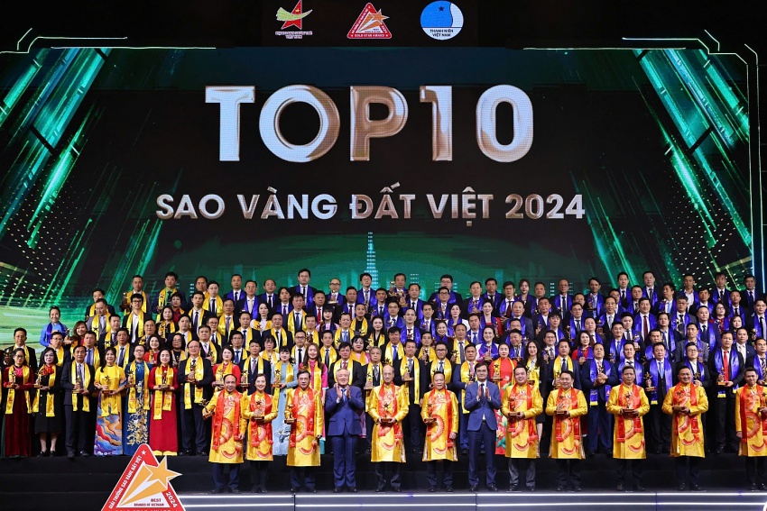 Lễ trao giải thưởng Sao Vàng đất Việt năm 2024 được tổ chức trọng thể tại Trung tâm Hội nghị quốc gia vào tối ngày 24/12/2024. Lễ trao giải thưởng Sao Vàng đất Việt năm 2024 được tổ chức trọng thể tại Trung tâm Hội nghị quốc gia vào tối ngày 24/12/2024.