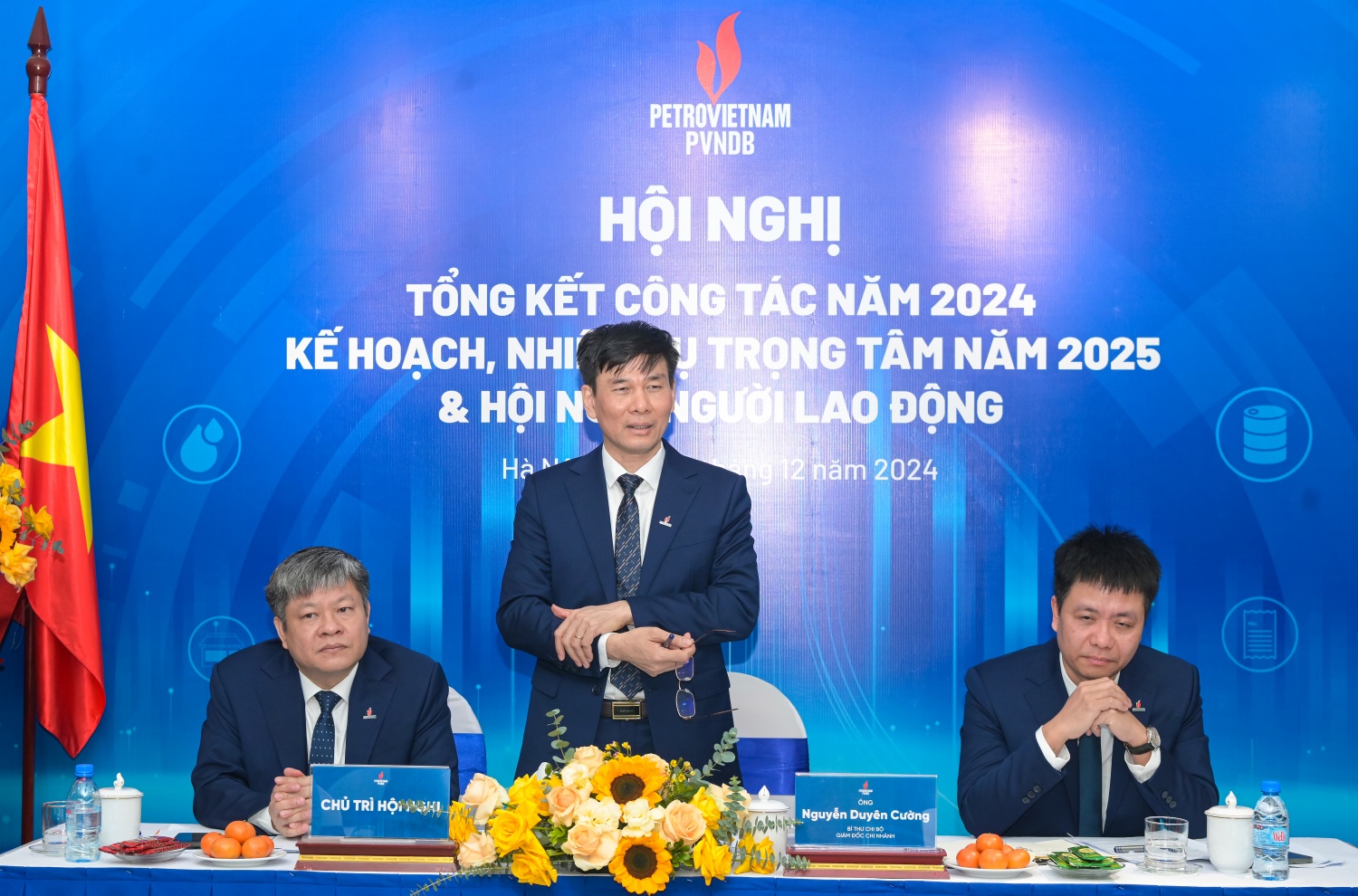 Giám đốc PVNDB Nguyễn Duyên Cường trả lời các kiến nghị của NLĐ PVNDB Giám đốc PVNDB Nguyễn Duyên Cường trả lời các kiến nghị của NLĐ PVNDB