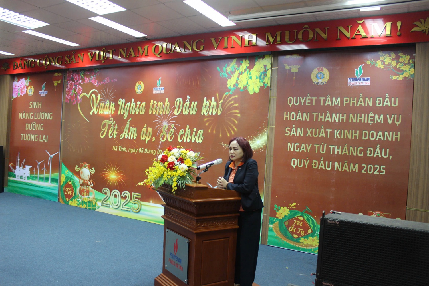 “Xuân nghĩa tình Dầu khí - Tết ấm áp, sẻ chia” tại Nhà máy Nhiệt điện Vũng Áng 1 “Xuân nghĩa tình Dầu khí - Tết ấm áp, sẻ chia” tại Nhà máy Nhiệt điện Vũng Áng 1