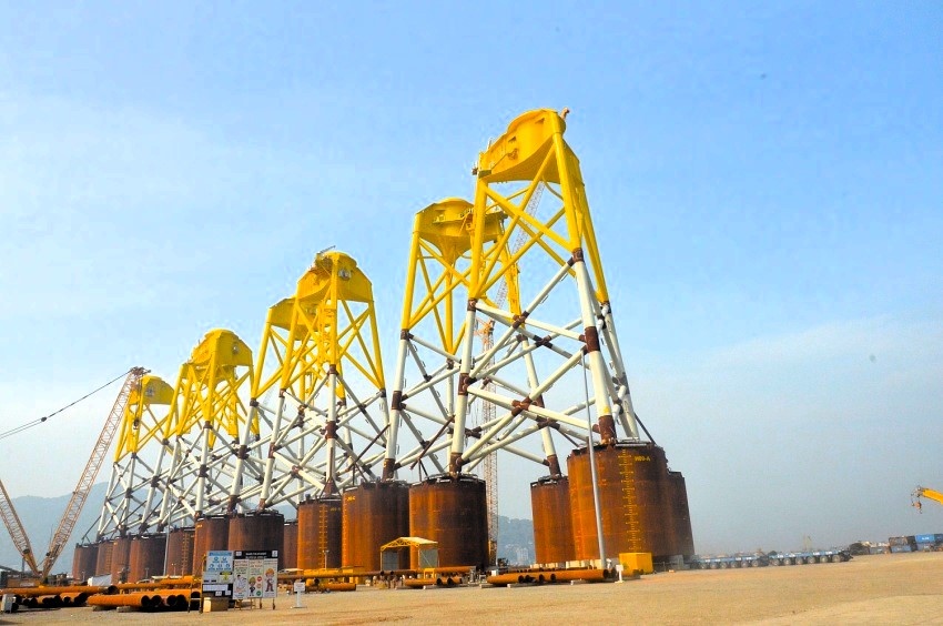 Ứng dụng công nghệ hiện đại trong chế tạo chân đế điện gió ngoài khơi Ứng dụng công nghệ hiện đại trong chế tạo chân đế điện gió ngoài khơi