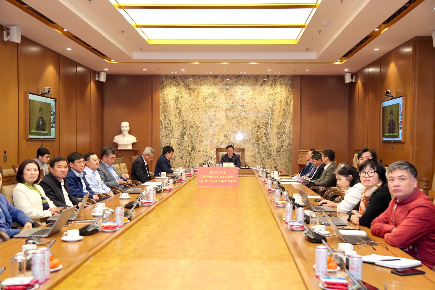 Petrovietnam tham dự Hội nghị toàn quốc về đột phá phát triển khoa học, công nghệ, đổi mới sáng tạo và chuyển đổi số quốc gia Petrovietnam tham dự Hội nghị toàn quốc về đột phá phát triển khoa học, công nghệ, đổi mới sáng tạo và chuyển đổi số quốc gia