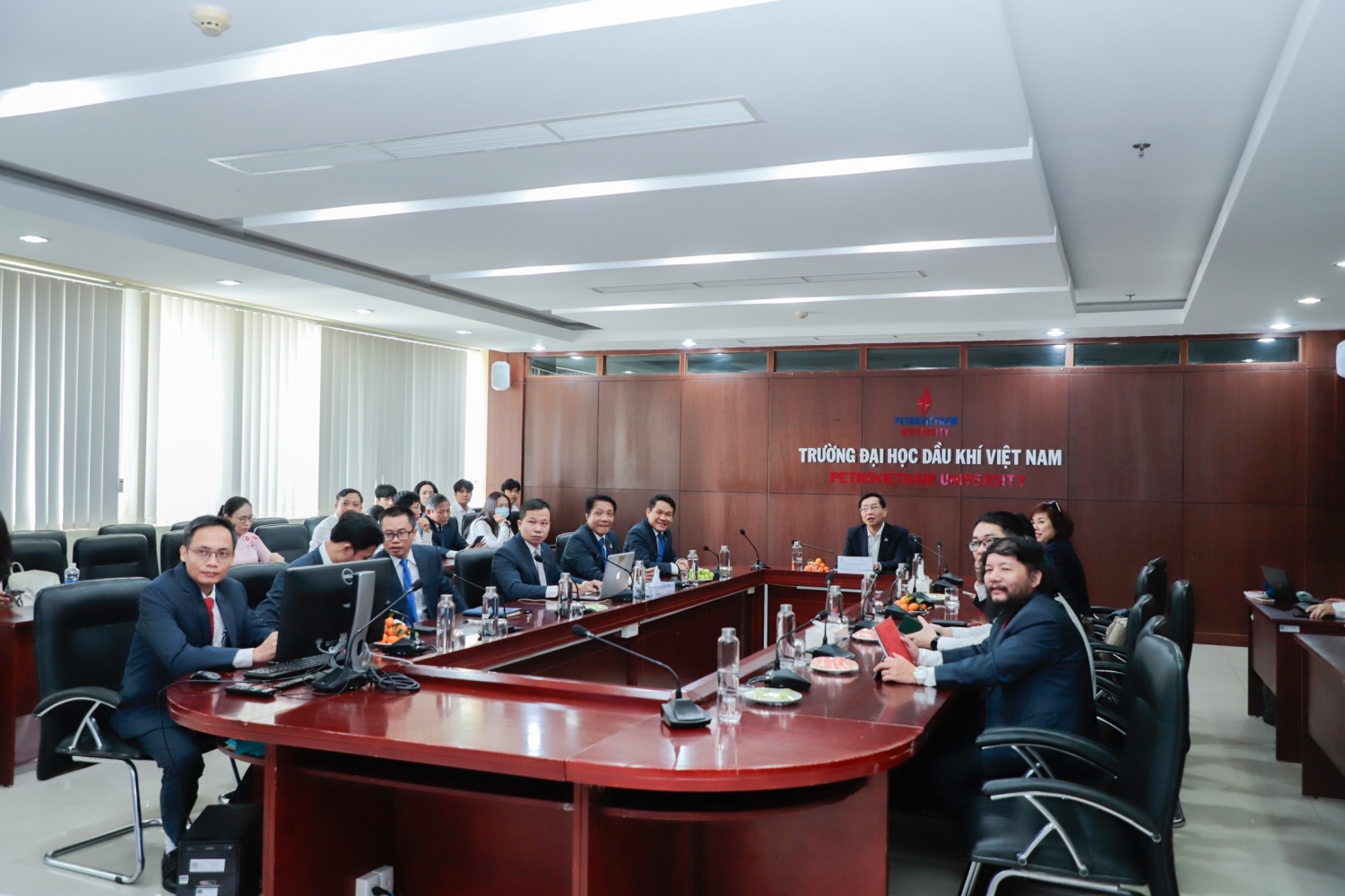 Petrovietnam tham dự Hội nghị toàn quốc về đột phá phát triển khoa học, công nghệ, đổi mới sáng tạo và chuyển đổi số quốc gia Petrovietnam tham dự Hội nghị toàn quốc về đột phá phát triển khoa học, công nghệ, đổi mới sáng tạo và chuyển đổi số quốc gia