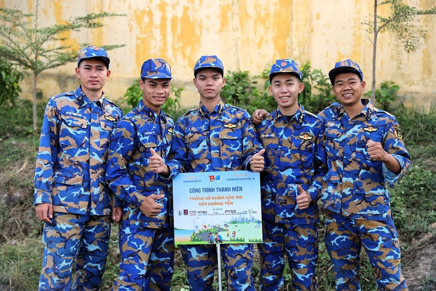Đoàn Thanh niên PTSC (cụm BRVT) ra quân hưởng ứng Tết trồng cây Đoàn Thanh niên PTSC ra quân hưởng ứng Tết trồng cây