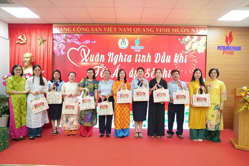 Xuân nghĩa tình dầu khí: PVMR gắn kết người lao động, lan tỏa yêu thương “Xuân nghĩa tình dầu khí”: Gắn kết người lao động PVMR, lan tỏa yêu thương