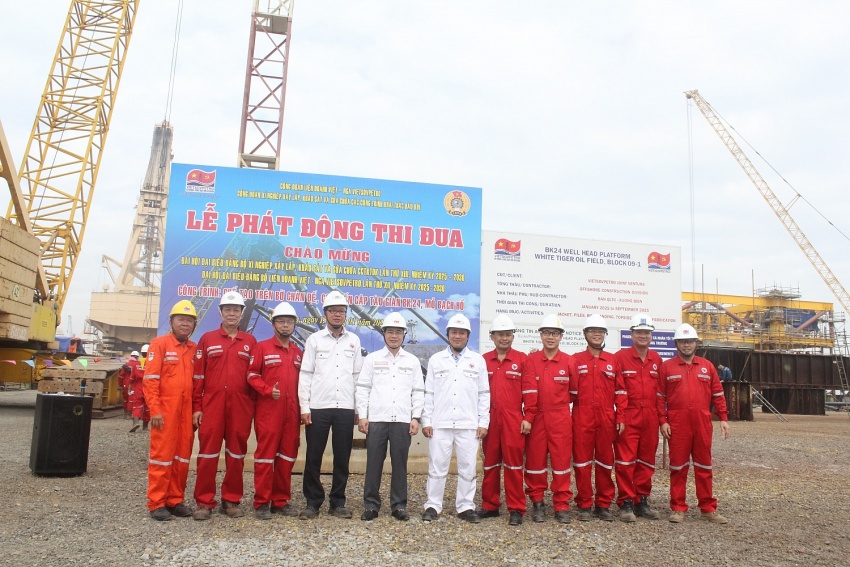 Phát động thi đua xây dựng công trình BK24 chào mừng Đại hội Đảng bộ Xí nghiệp Xây lắp và Vietsovpetro Phát động thi đua xây dựng công trình BK-24 chào mừng Đại hội Đảng các cấp