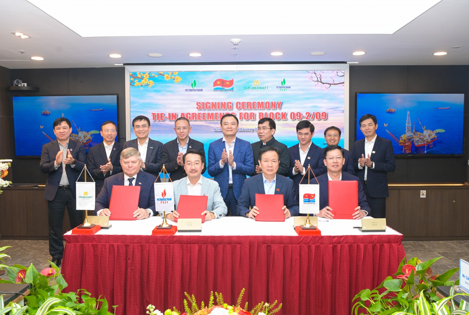 Vietsovpetro và PVEP ký kết các thoả thuận Lô 09-2/09 Vietsovpetro và PVEP ký kết các thoả thuận Lô 09 2/09
