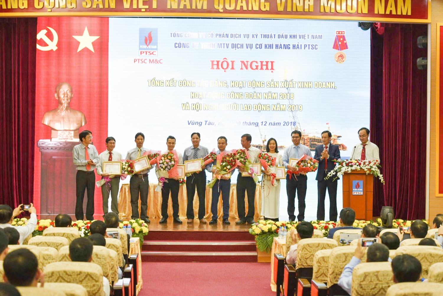 Đảng viên Cao Đức Hiển: Gia nhập Đảng không chỉ là niềm tự hào to lớn mà còn tiếp thêm động lực cho tôi để phấn đấu, trưởng thành hơn Đảng viên Cao Đức Hiển: Gia nhập Đảng không chỉ là niềm tự hào to lớn mà còn tiếp thêm động lực cho tôi để phấn đấu, trưởng thành hơn