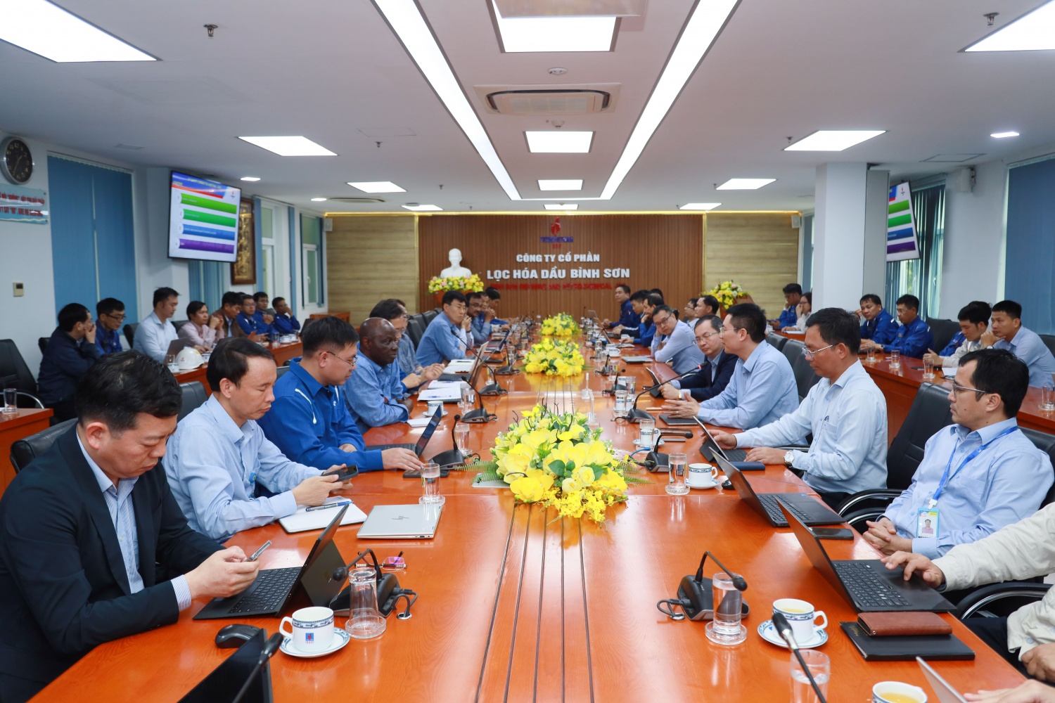 Toàn cảnh cuộc họp Hội đồng an toàn BSR lần 1 năm 2025. Toàn cảnh cuộc họp Hội đồng an toàn BSR lần 1 năm 2025.