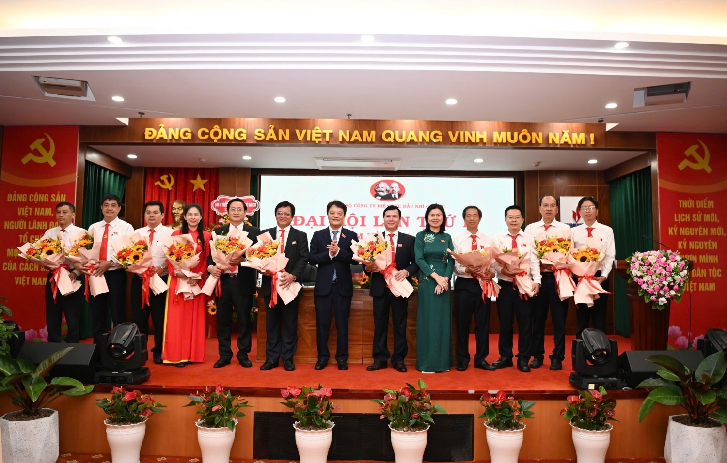 Ban Chấp hành Đảng bộ Công ty khóa IV, nhiệm kỳ 2025 - 2030 gồm 11 đồng chí. Ban Chấp hành Đảng bộ Công ty khóa IV, nhiệm kỳ 2025 - 2030 gồm 11 đồng chí.
