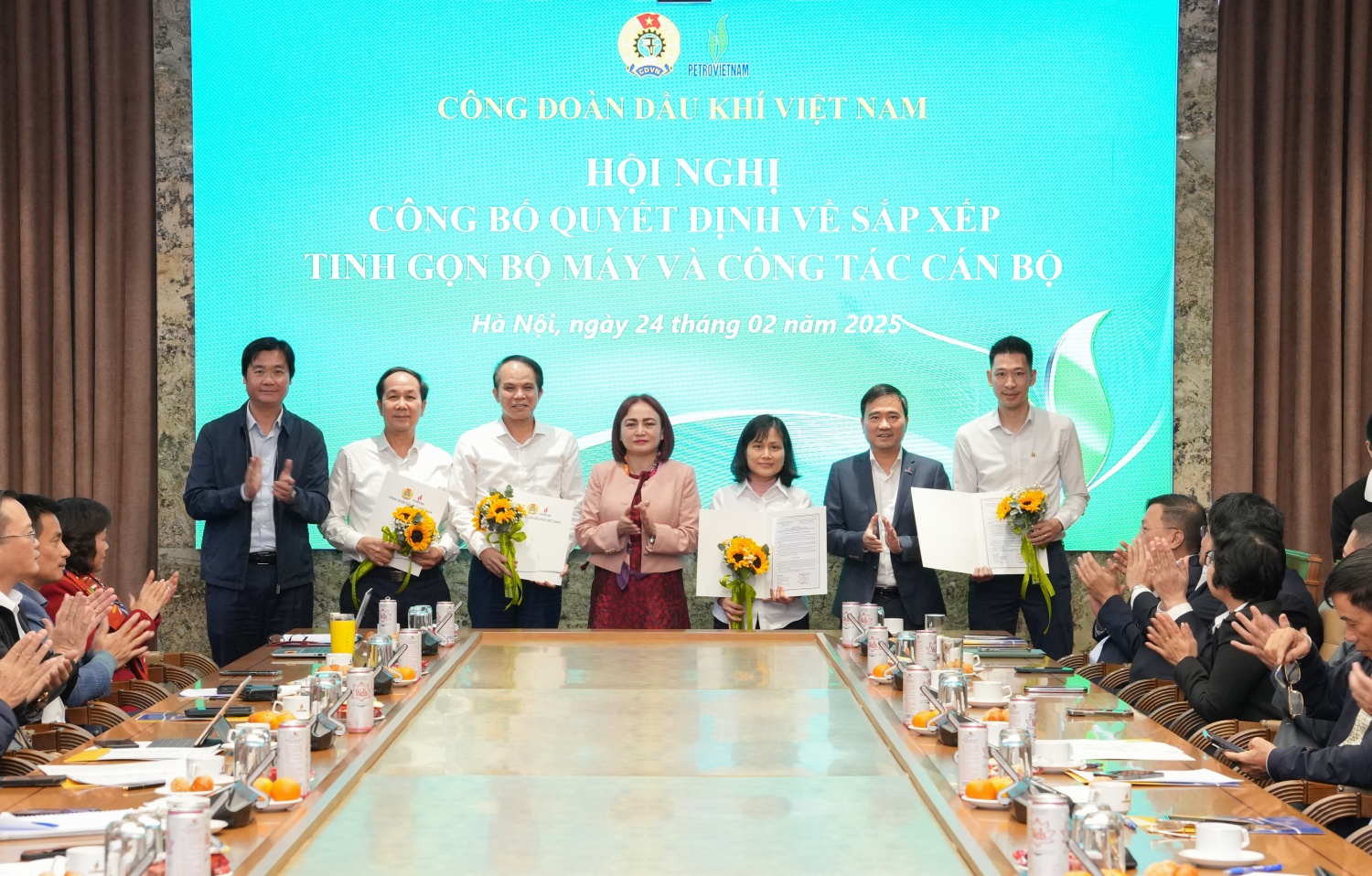 Tinh gọn bộ máy, nâng cao hiệu quả hoạt động trong CĐ DKVN Tinh gọn bộ máy, nâng cao hiệu quả hoạt động trong CĐ DKVN