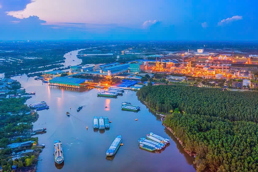 Đảng ủy PVCFC: “Ngọn cờ” lãnh đạo cho hành trình vươn xa của một doanh nghiệp kiểu mẫu Đảng ủy PVCFC: “Ngọn cờ” lãnh đạo cho hành trình vươn xa của một doanh nghiệp kiểu mẫu