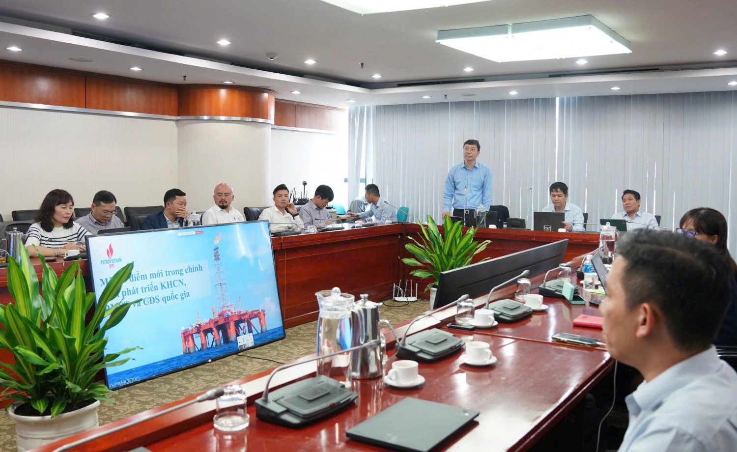 Đảng ủy VPI tổ chức Hội nghị quán triệt, triển khai Nghị quyết số 951-NQ/ĐU ngày 3/1/2025 Đảng ủy VPI tổ chức Hội nghị quán triệt, triển khai Nghị quyết số 951-NQ/ĐU ngày 3/1/2025