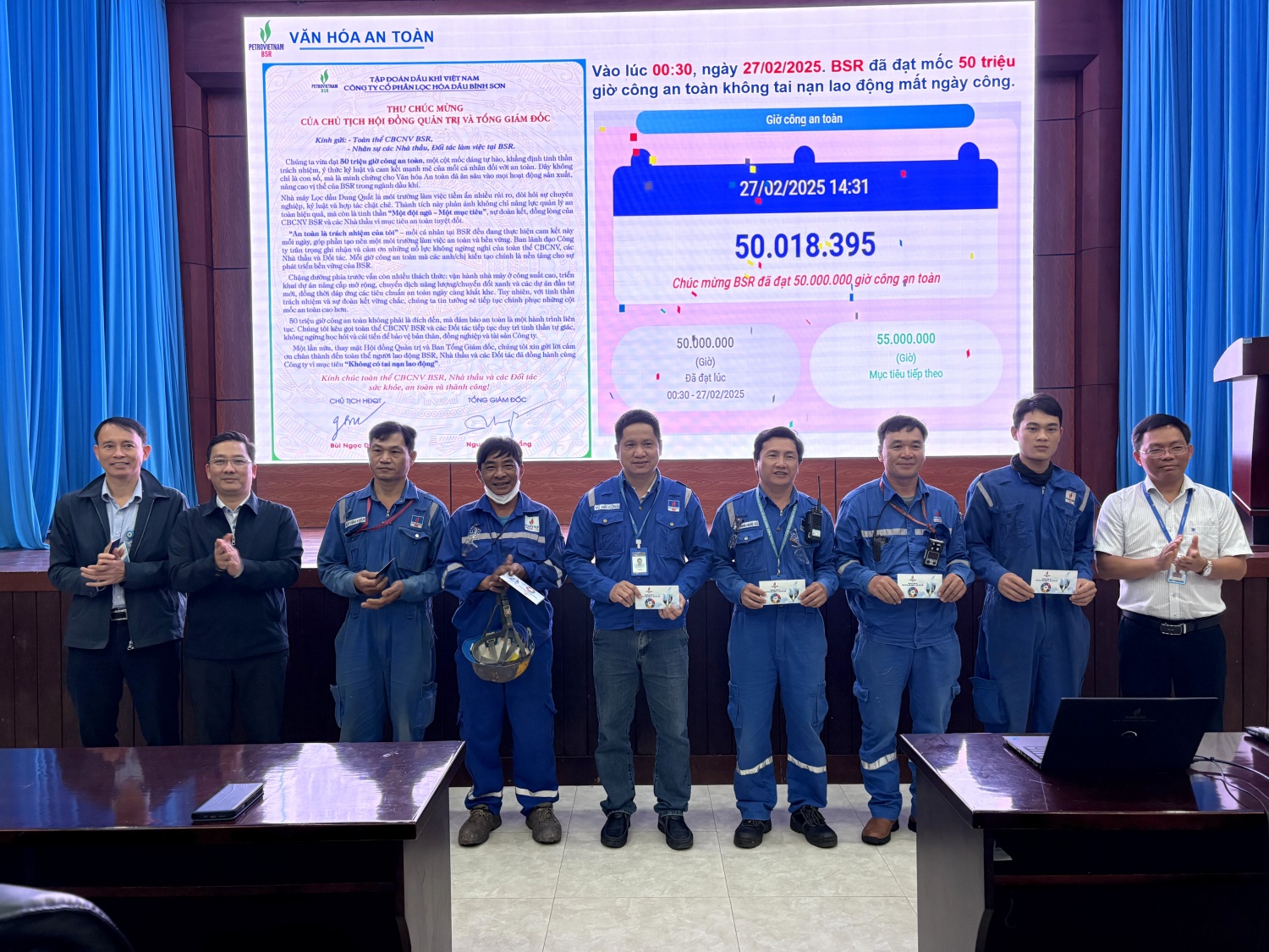 BSR biểu dương người lao động tham gia trao đổi, thảo luận và chia sẻ kinh nghiệm thực tiễn, trả lời đúng câu hỏi từ nội dung chương trình