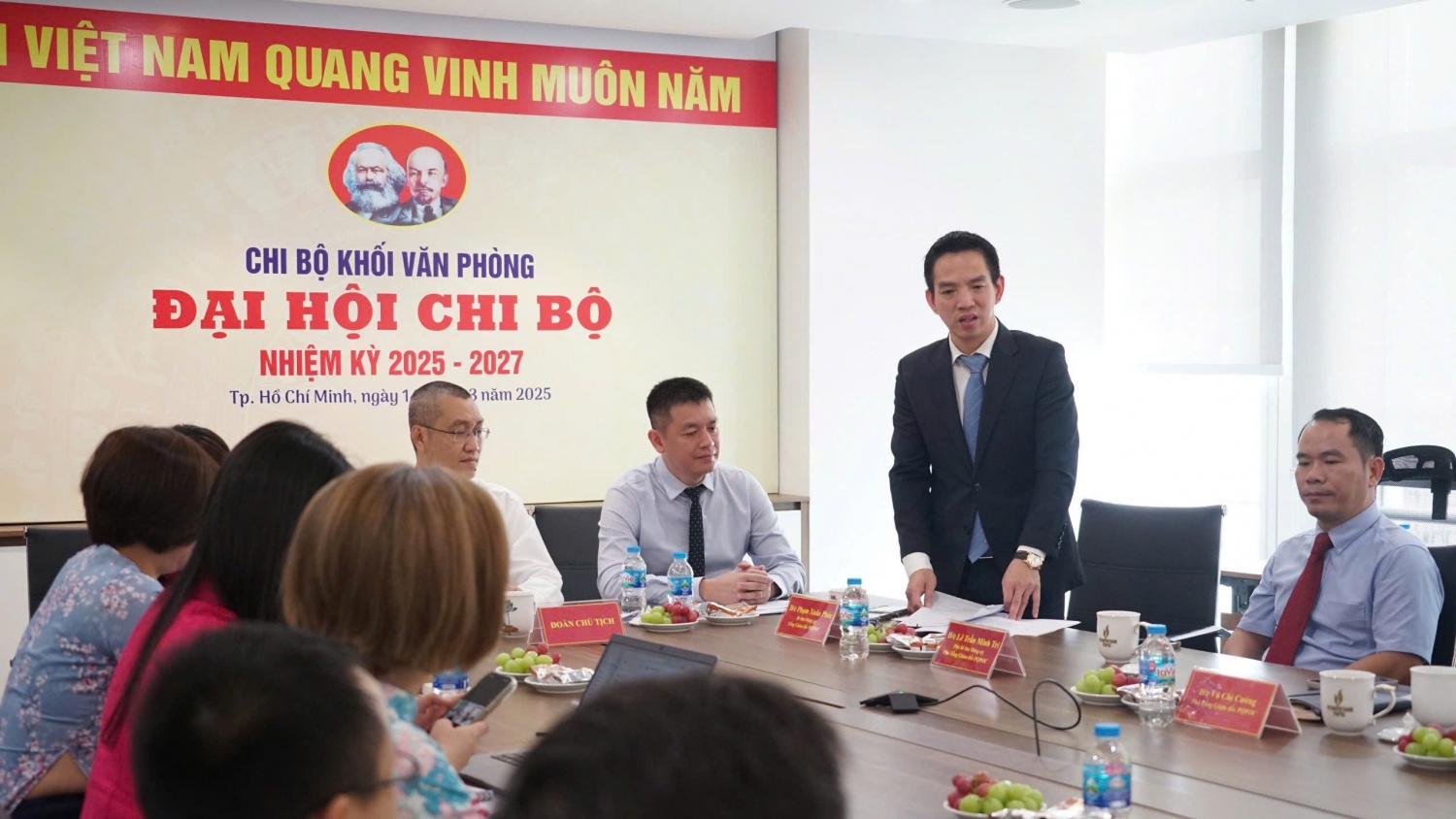 Đại hội Chi bộ Khối Văn phòng nhiệm kỳ 2025-2027 thành công tốt đẹp, đánh dấu quyết tâm đổi mới