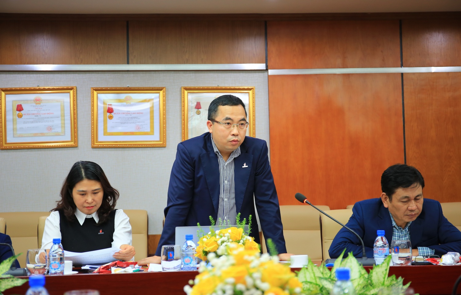 Chi bộ Văn phòng – Ban Tổ chức & Phát triển nguồn Nhân lực PVChem tổ chức thành công Đại hội Chi bộ điểm Nhiệm kỳ 2025-2027 Đại hội Chi bộ điểm của PVChem