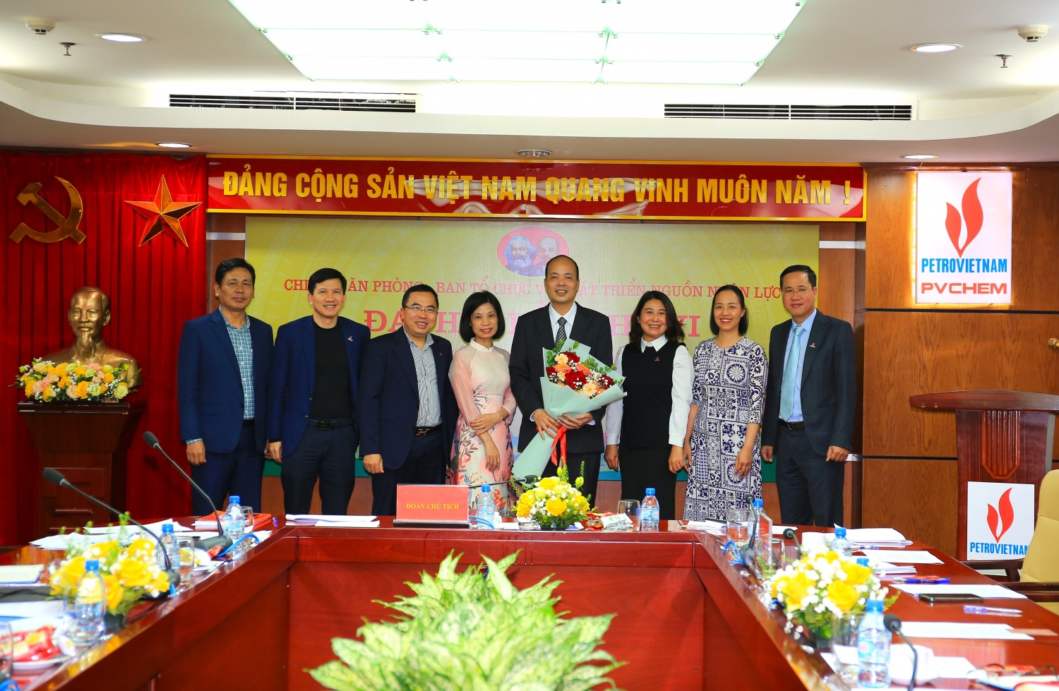 Chi bộ Văn phòng – Ban Tổ chức & Phát triển nguồn Nhân lực PVChem tổ chức thành công Đại hội Chi bộ điểm Nhiệm kỳ 2025-2027 Đại hội Chi bộ điểm của PVChem