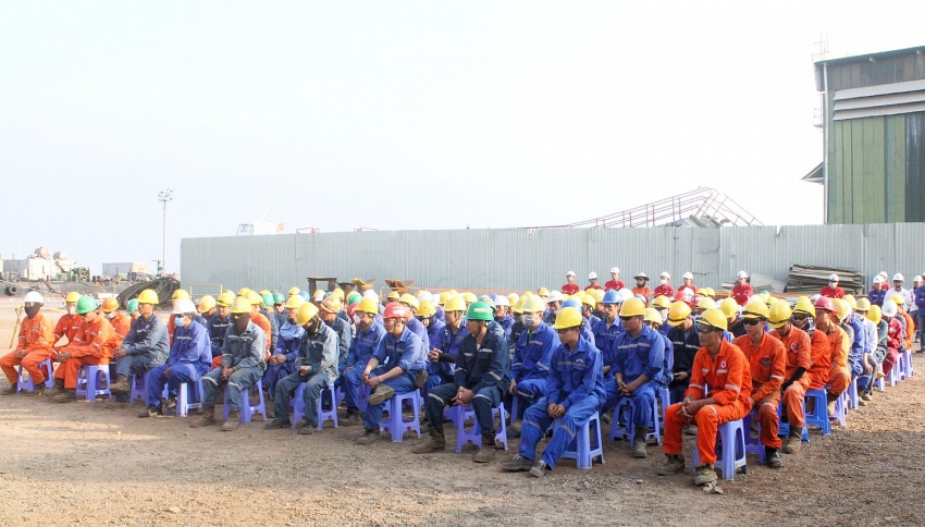 Biểu dương người lao động xuất sắc trên công trình BK-24 Biểu dương người lao động xuất sắc trên công trình BK-24