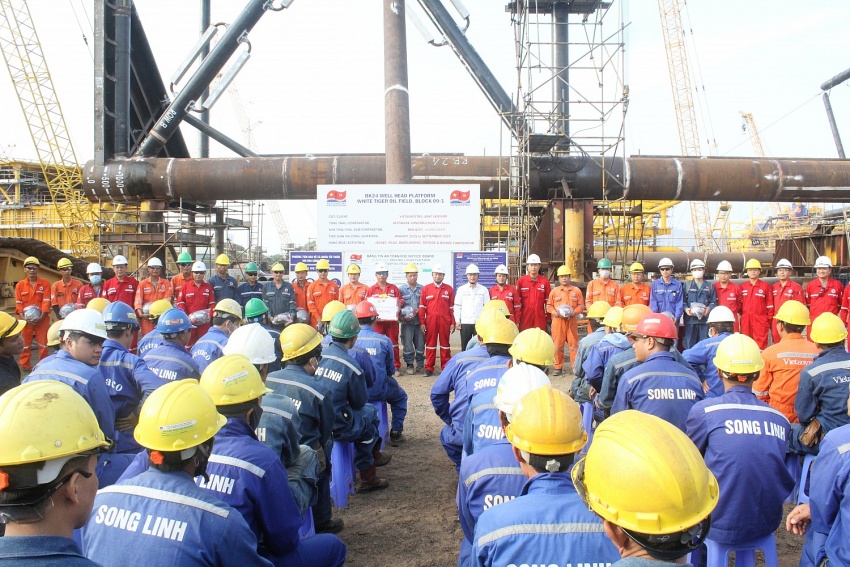 Biểu dương người lao động xuất sắc trên công trình BK-24 Biểu dương người lao động xuất sắc trên công trình BK-24
