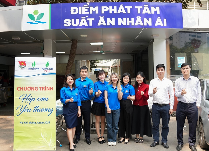 Các thành viên tham gia chương trình