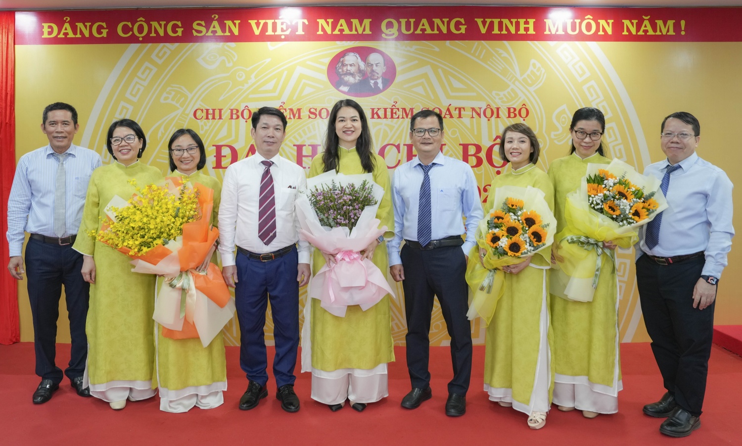 Chúc mừng thành công Đại hội Chi bộ Kiểm soát - Kiểm soát nội bộ