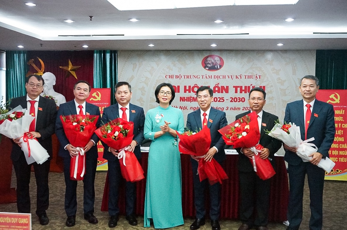 Chi ủy Chi bộ PV Power TSC nhiệm kỳ 2025-2030 ra mắt Đại hội