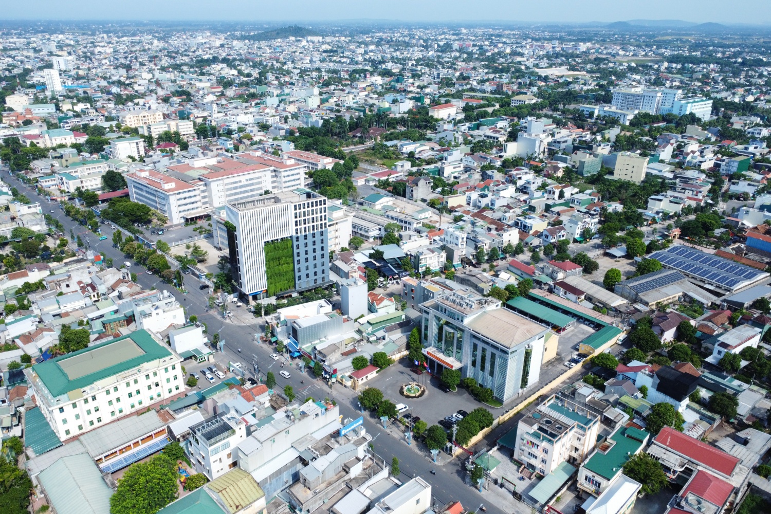 Một góc TP Quảng Ngãi sau 50 năm Ngày Giải phóng tỉnh (24/3/1975 - 24/3/2025).