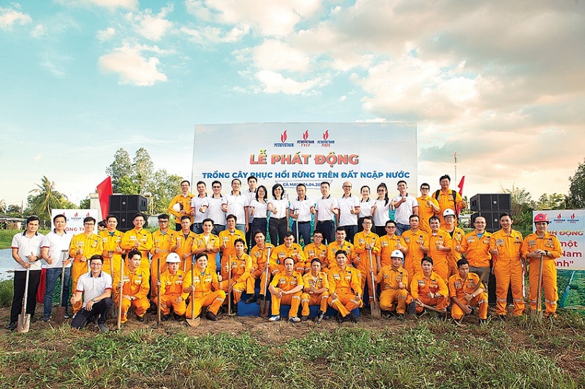 Đoàn viên thanh niên nhà máy tích cực tham gia các hoạt động phong trào