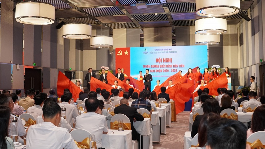 Hội nghị tuyên dương điển hình tiên tiến giai đoạn 2020-2025 của PVTrans.