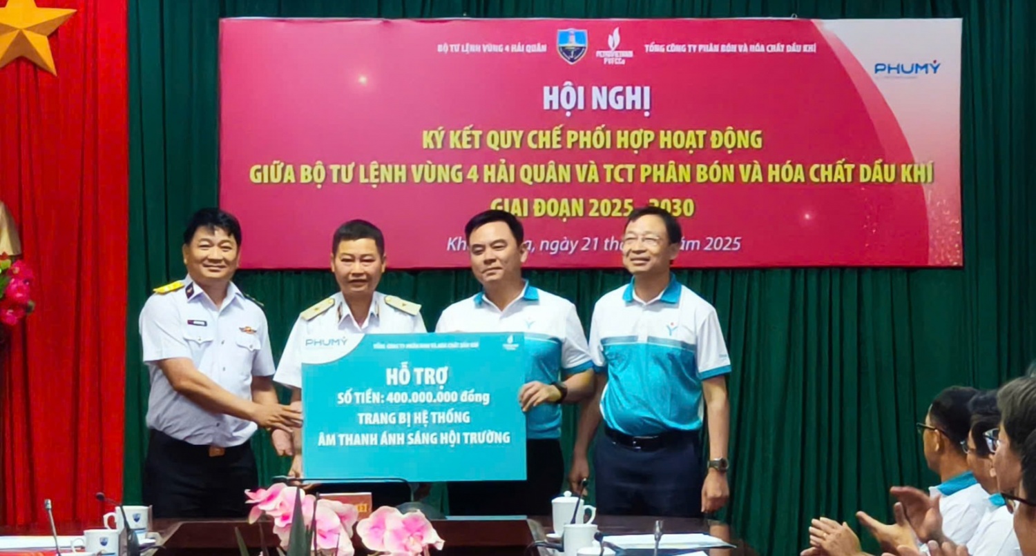 PVFCCo - Phú Mỹ hỗ trợ Tư lệnh Vùng 4 Hải quân kinh phí mua sắm trang thiết bị.