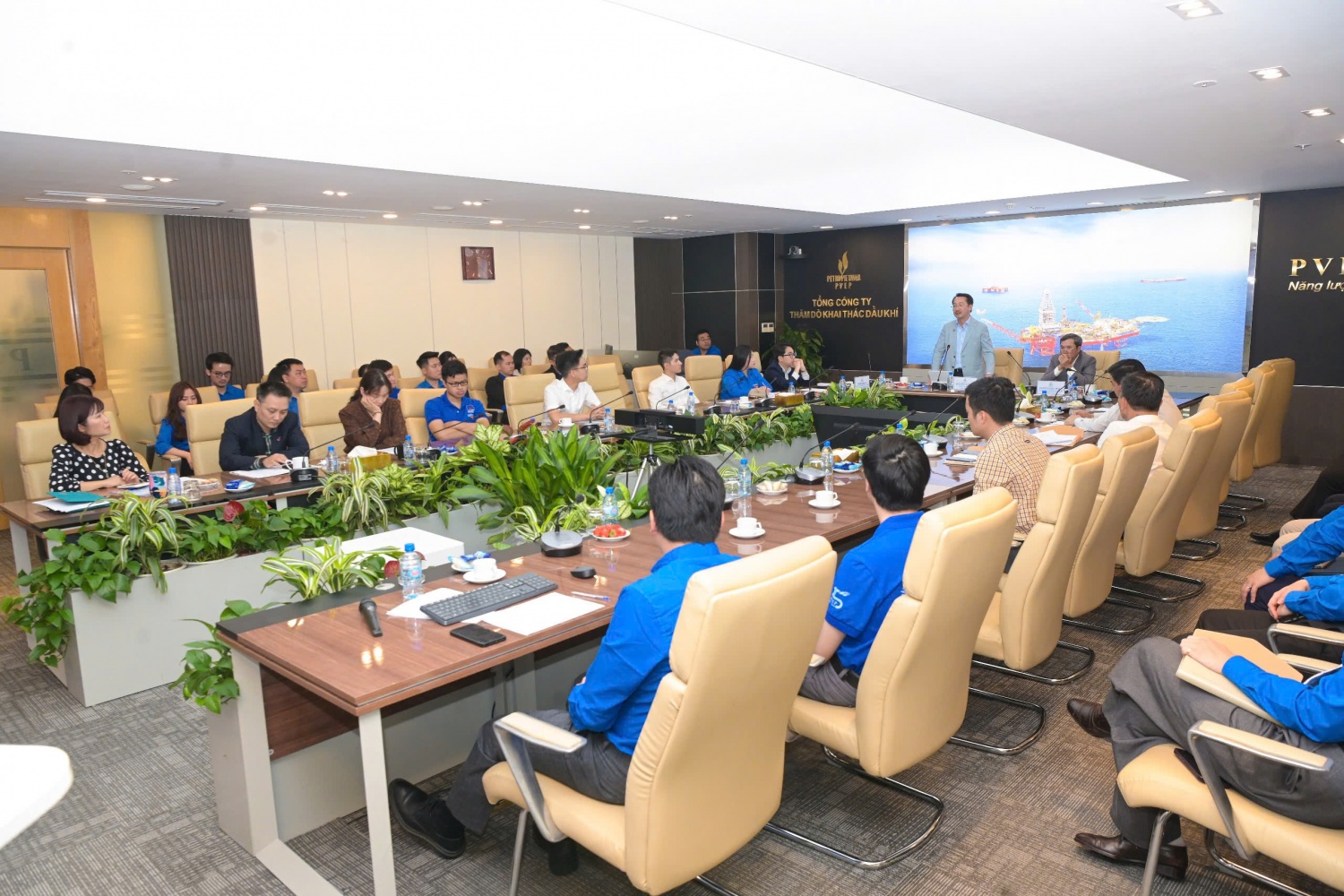 Toàn cảnh chương trình