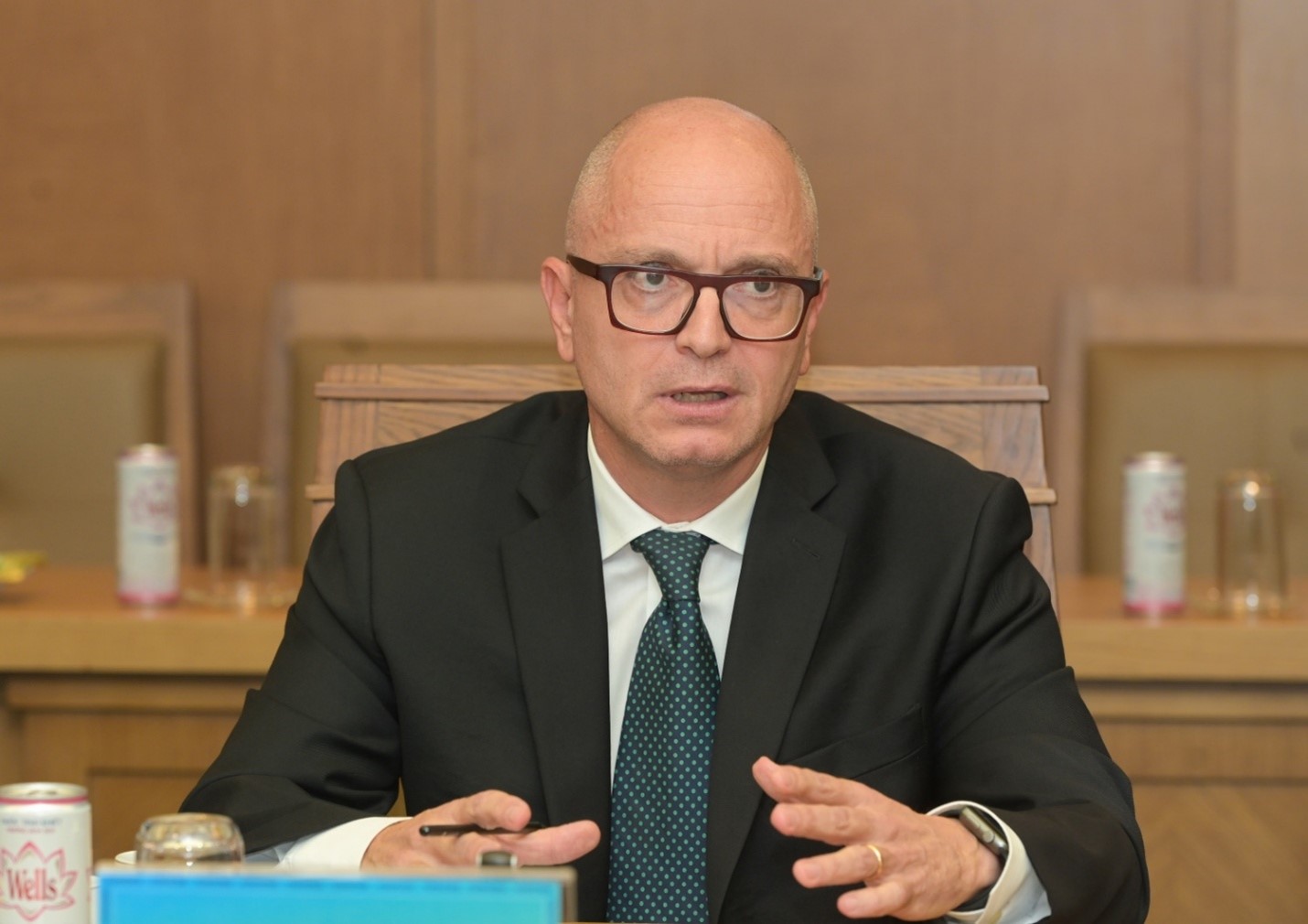 Mr. Spadini expressed his desire to establish a cooperative partnership between Petrovietnam and ENE in the near future, with the goal of contributing to the effective fulfillment of international environmental commitments made by both Vietnam and Italy.
