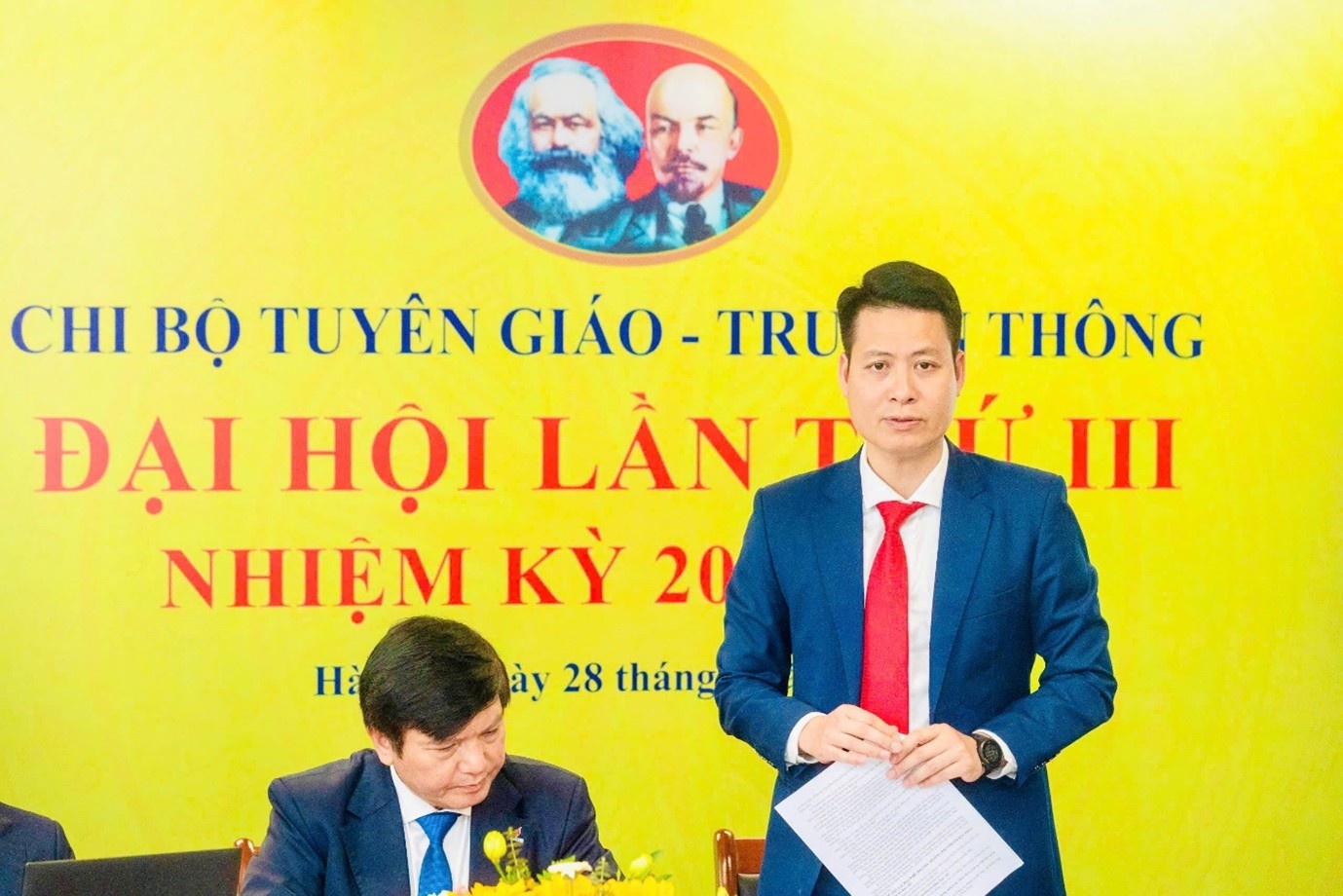 Đồng chí Phan Sỹ Linh: Văn hóa doanh nghiệp là yếu tố “đi trước mở đường”, tạo đà cho sản xuất kinh doanh.