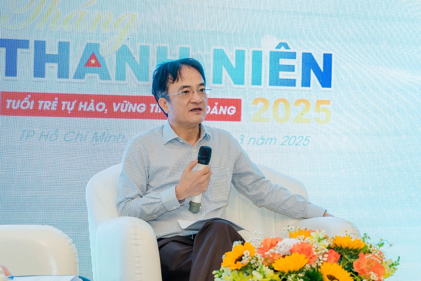 Đồng chí Phan Thanh Tùng - Bí thư Đảng ủy, Chủ tịch HĐQT PTSC chia sẻ tại buổi đối thoại.