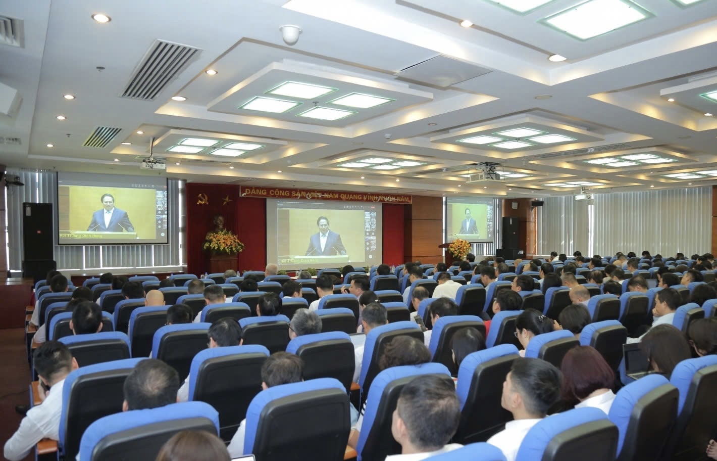 Điểm cầu hội trường tầng 19 trụ sở Tập đoàn.