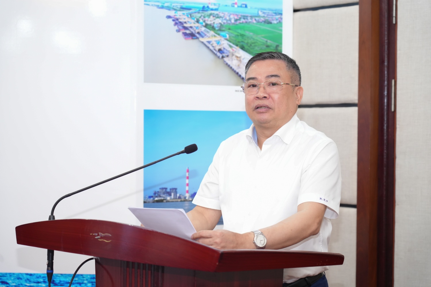 Đồng chí Nguyễn Huy Vượng: Phong trào thi đua của Chi nhánh cần tiếp tục đổi mới mạnh mẽ về nội dung và hình thức, gắn với việc thực hiện chỉ tiêu chính trị và sản lượng do Tập đoàn giao.
