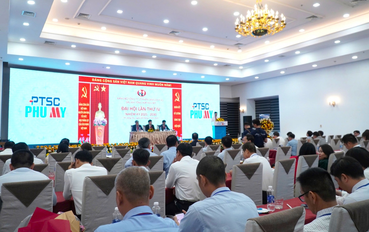Toàn cảnh Đại hội Đảng bộ PTSC Phú Mỹ lần thứ IV, nhiệm kỳ 2025-2030