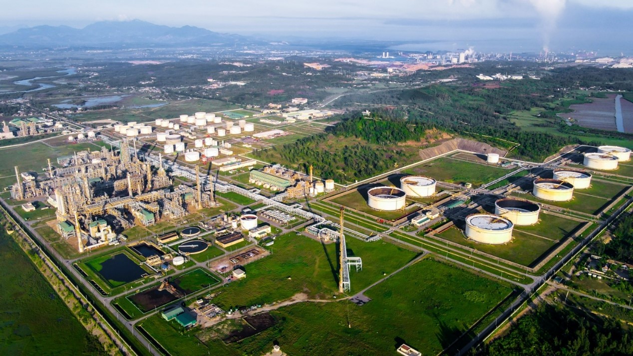 Since its first commercial batch in 2009, Dung Quat Refinery has produced a cumulative total of 100 million tons of various refined products.