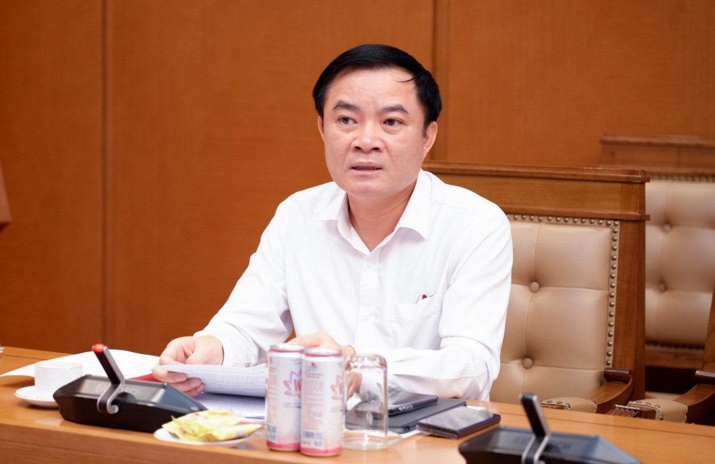 Đồng chí Lê Ngọc Sơn, Phó Bí thư Đảng ủy, Tổng Giám đốc Petrovietnam yêu cầu công tác tìm kiếm, thăm dò, khai thác dầu khí cần được nâng tầm, phù hợp với tinh thần Kết luận 76-KL/TW của Bộ Chính trị về đẩy mạnh thăm dò, khai thác dầu khí.