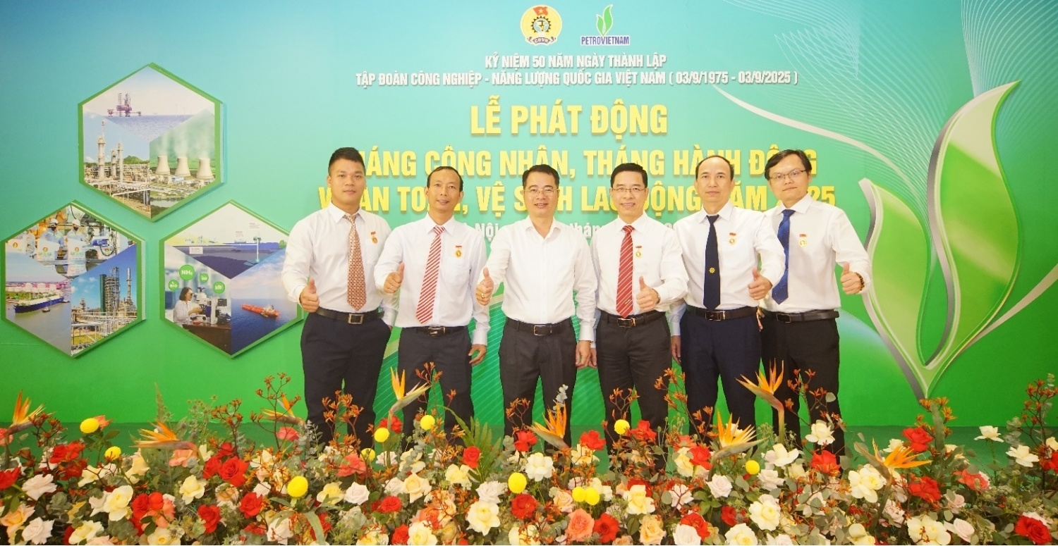 Đoàn đại biểu Công đoàn Vietsovpetro tham dự Lễ phát động Tháng Công nhân, Tháng hành động về ATVSLĐ năm 2025 do Công đoàn Dầu khí Việt Nam tổ chức